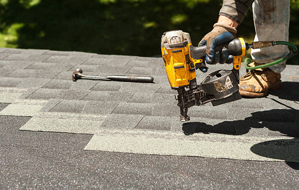 Best Roof Moss and Algae Removal  in Tulare, CA